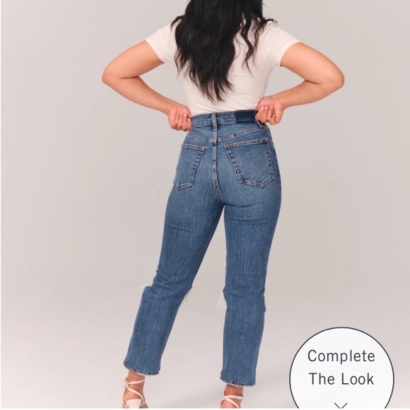 Abercrombie & Fitch Ultra High Rise Ankle Straight Jean - Picture 3 of 13